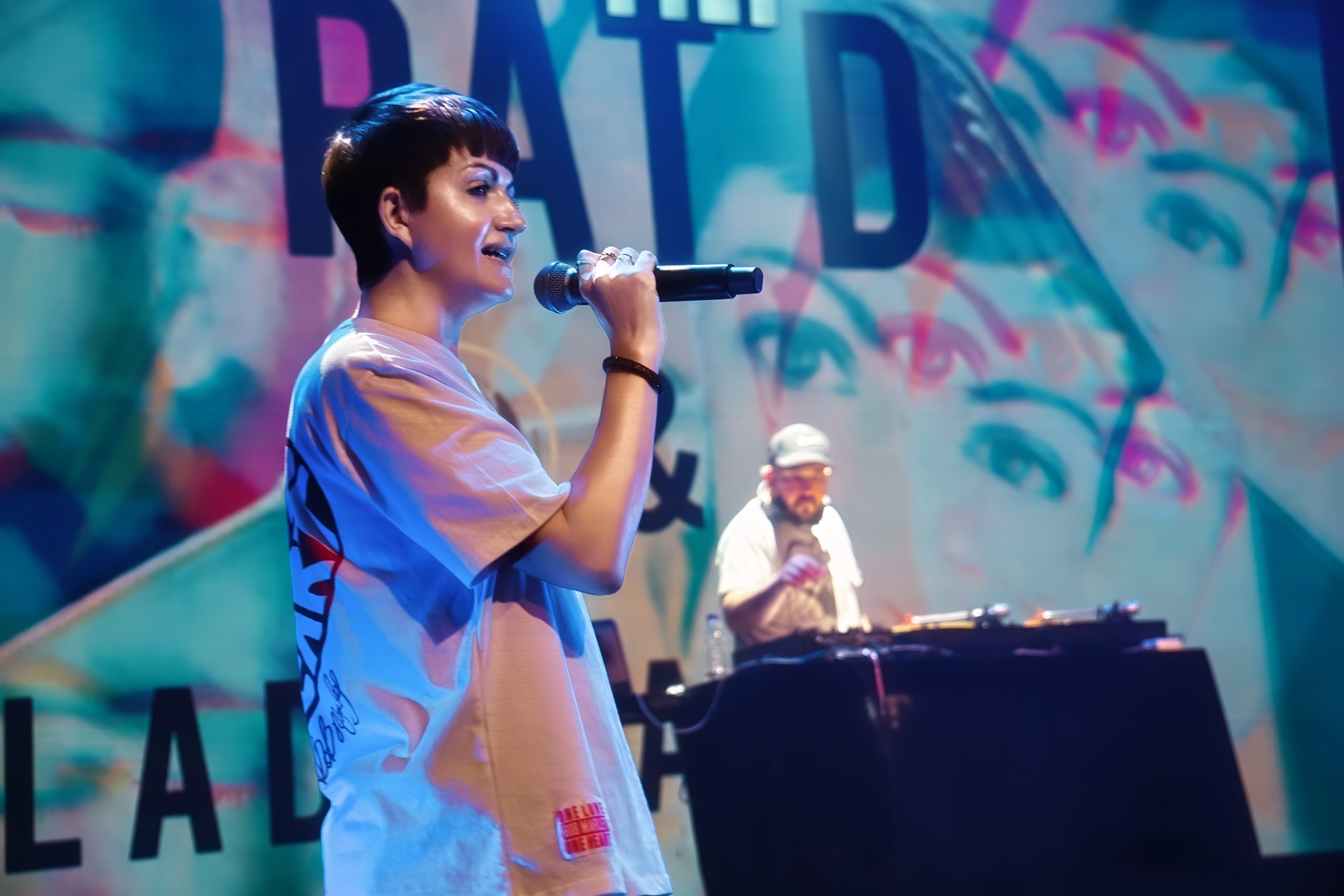 Lady Paradox performing live